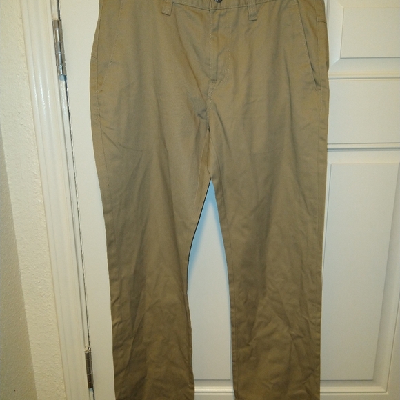 Volcom True To This Chino Pants Men's sz 32x31. - Picture 1 of 9